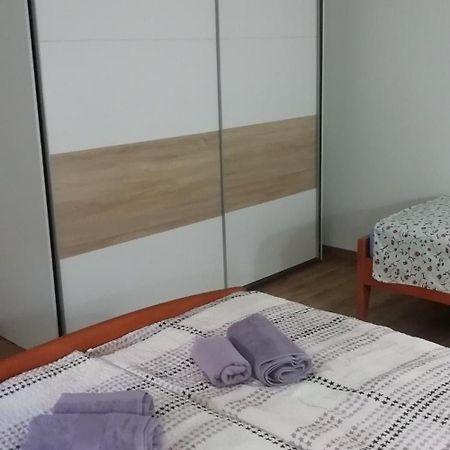 Apartman Luce Оточац Экстерьер фото